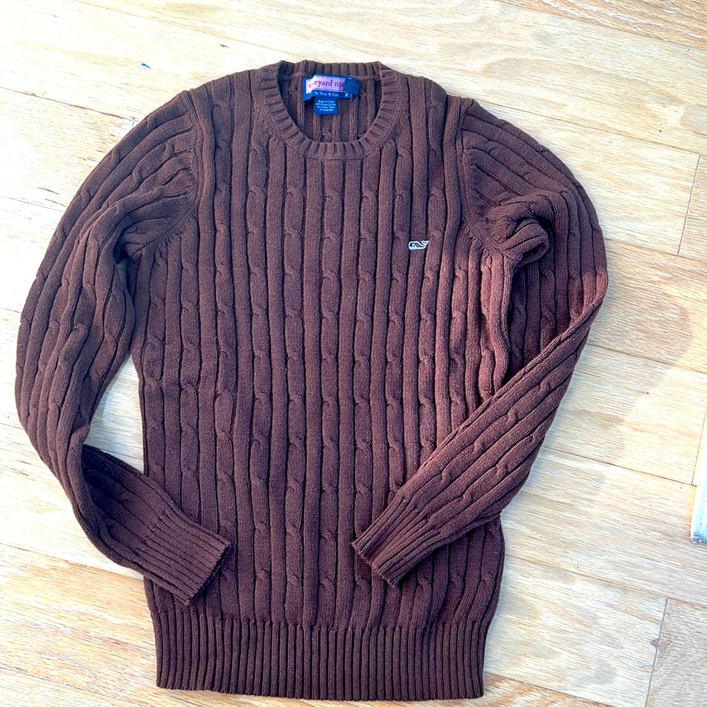 New Brown Vineyard Vines Sweater.